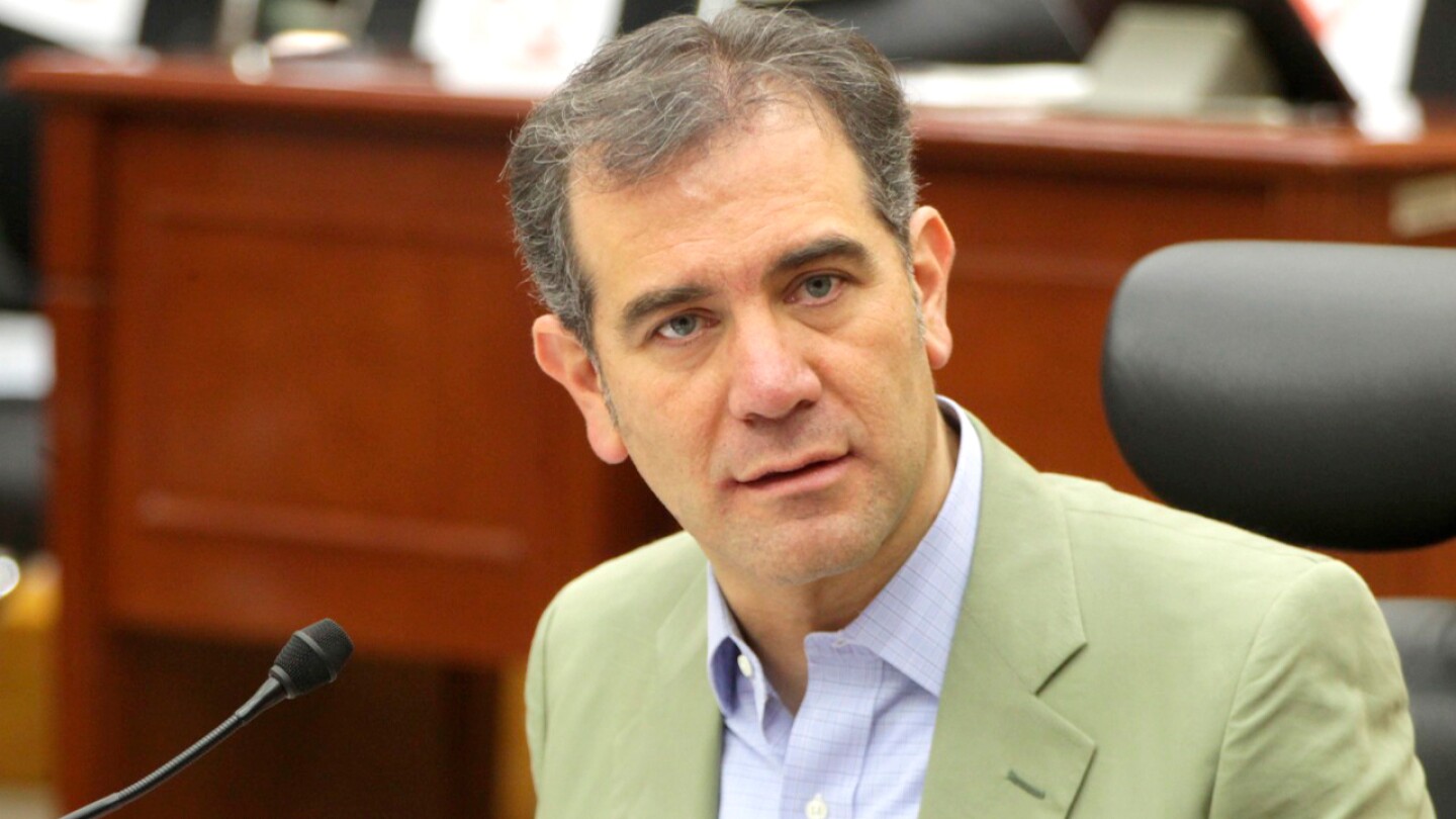 lorenzo-cordova-encuesta-popularidad-ine-morena