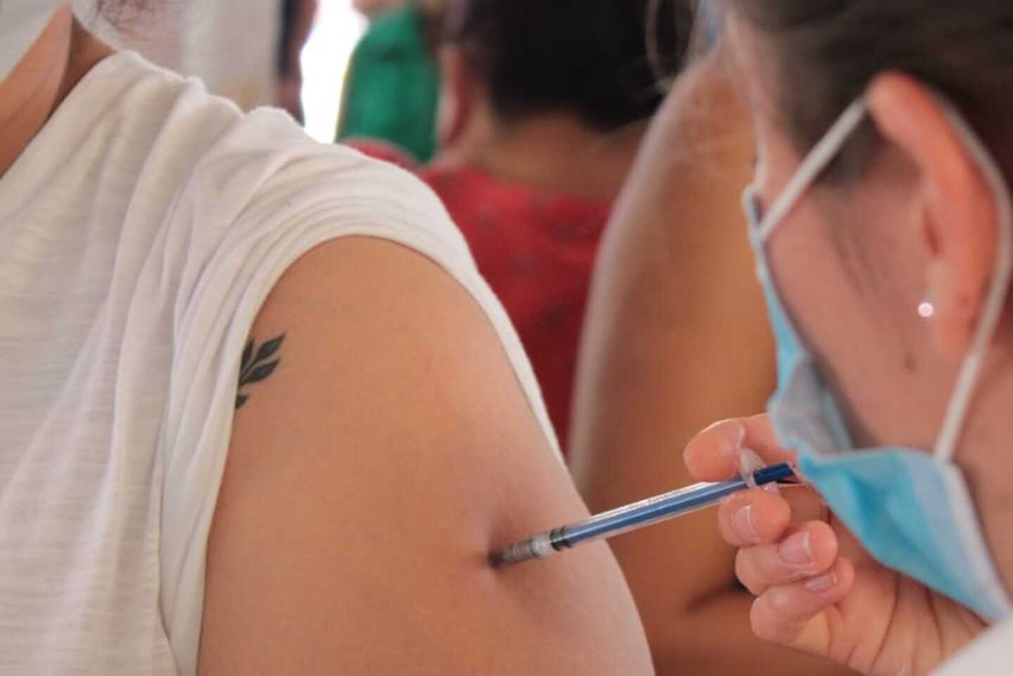 dosis de refuerzo 30 años san luis potosi