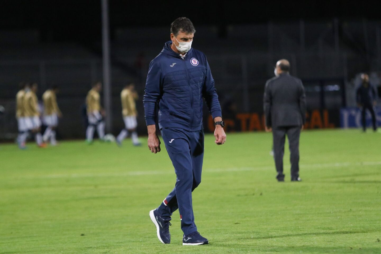 Siboldi renuncia como director técnico de Cruz Azul