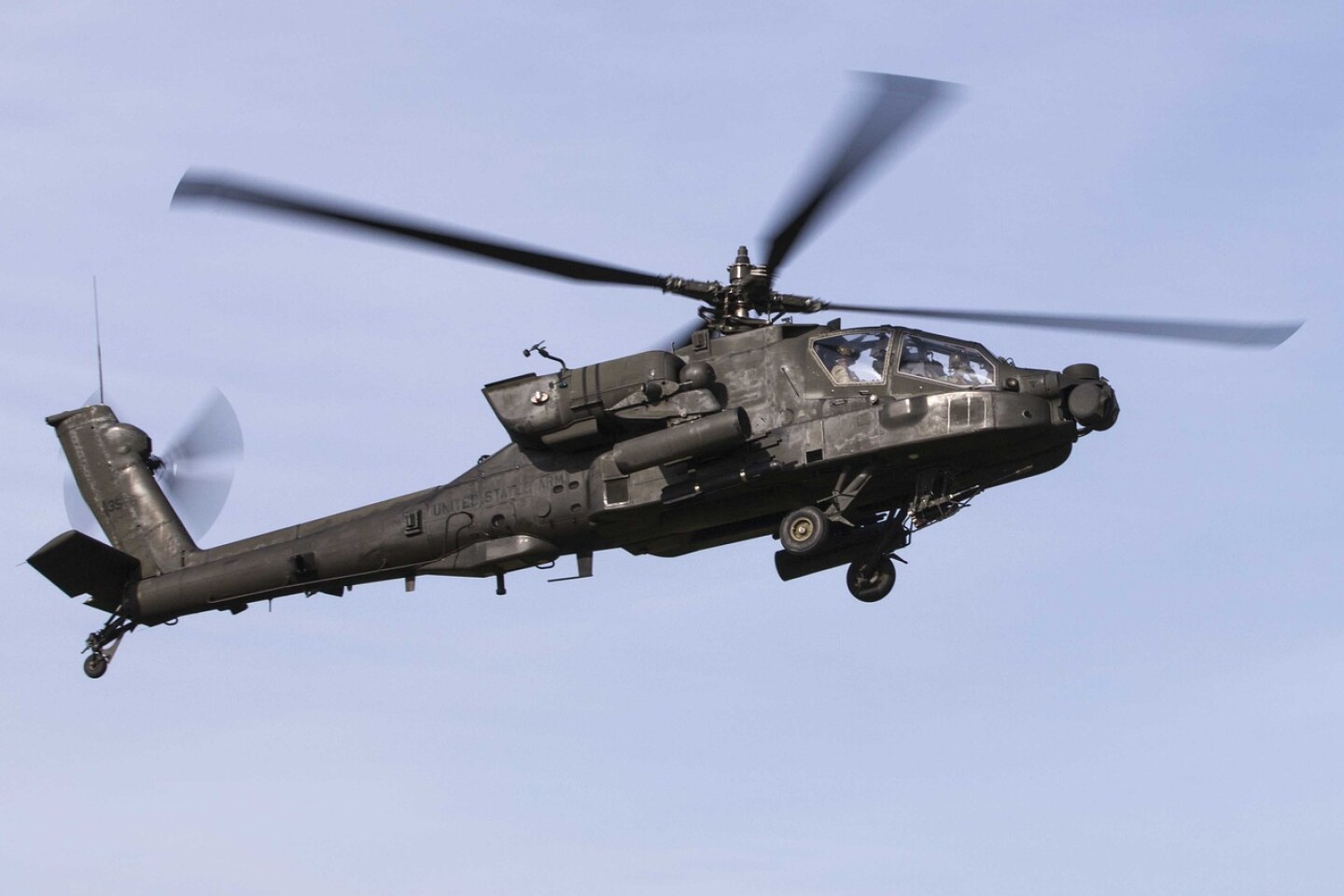 ah-64-apache-2528324_1280