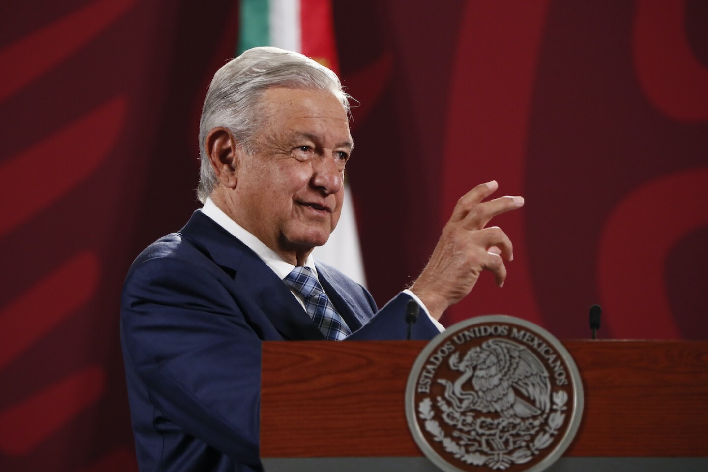 Presidente de MÈxico promete resolver este aÒo el caso Ayotzinapa