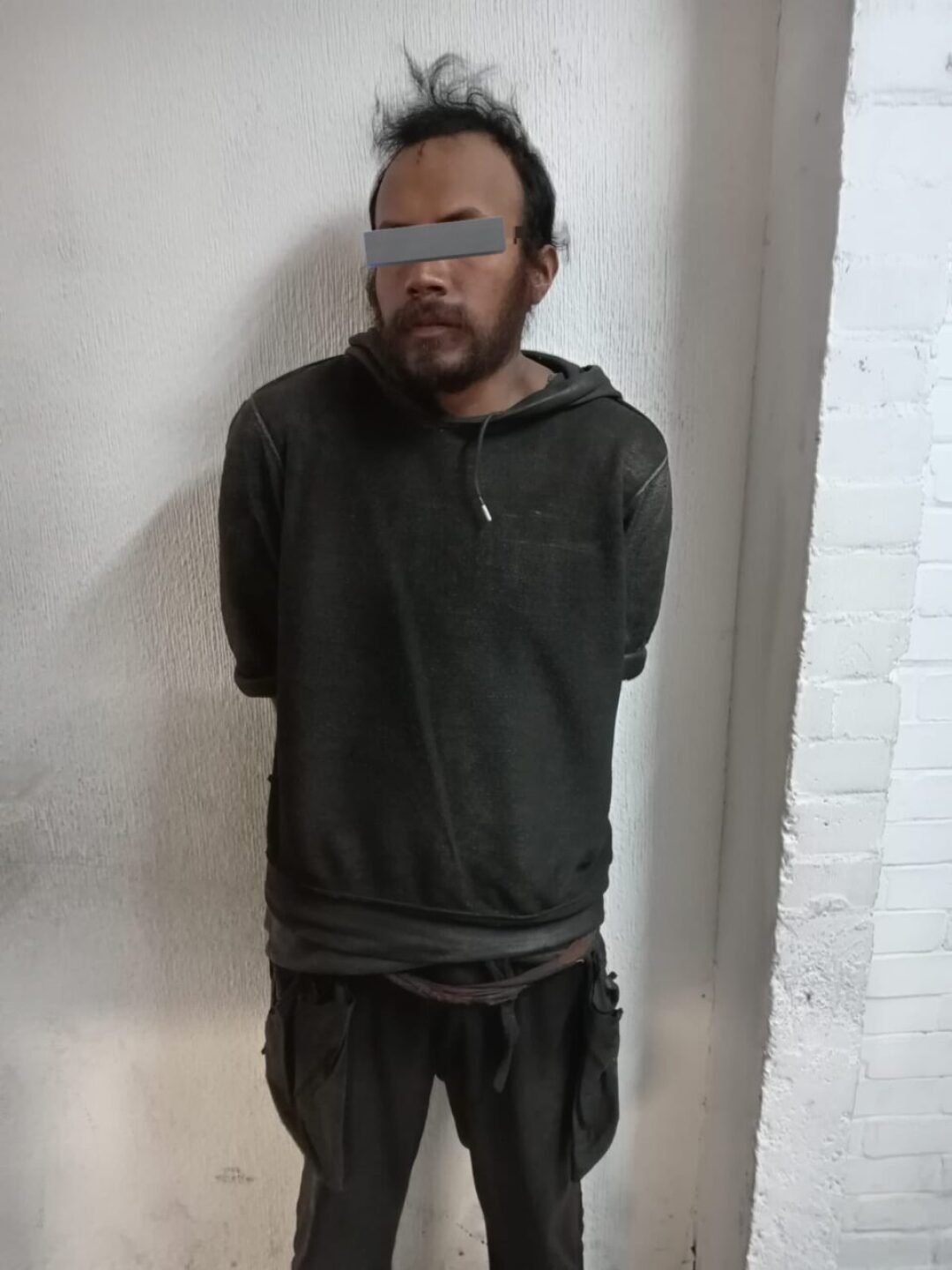 detenido-estacion-metrobus-cana-de-san-juan-960x1280