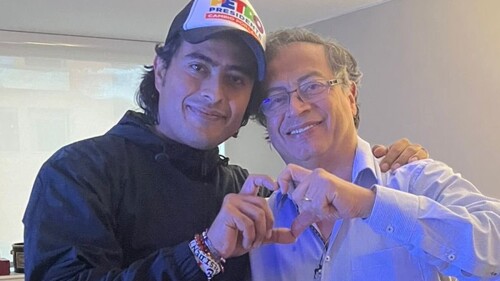 Nicolás Petro y Gustavo Petro durante la campaña a la presidencia.