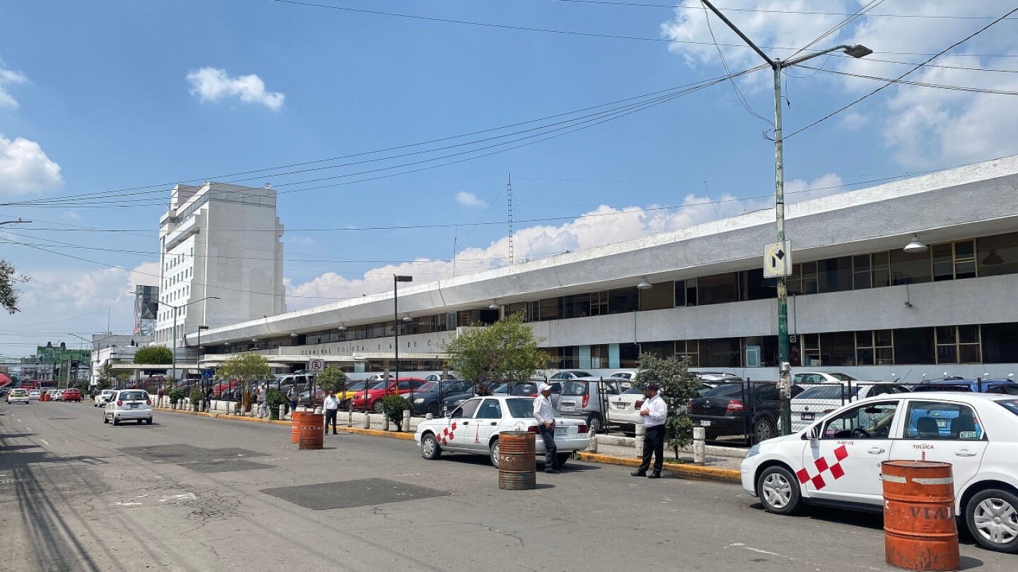 extorsionadores central autobuses toluca
