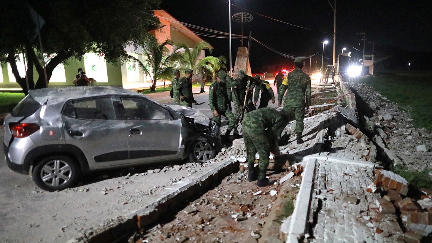 Un sismo de magnitud 7,1 sacude en centro y sur de México
