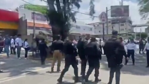 represiónmanifestanes-casa-jalisco