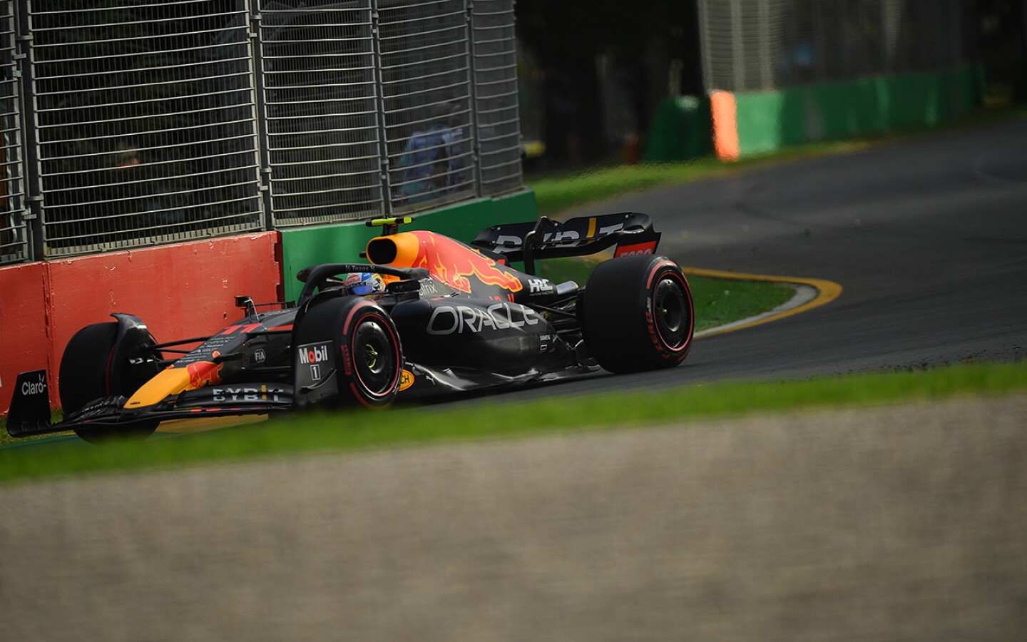 Sergio Pérez: Rodamos menos de lo deseado, pero conseguimos buena información