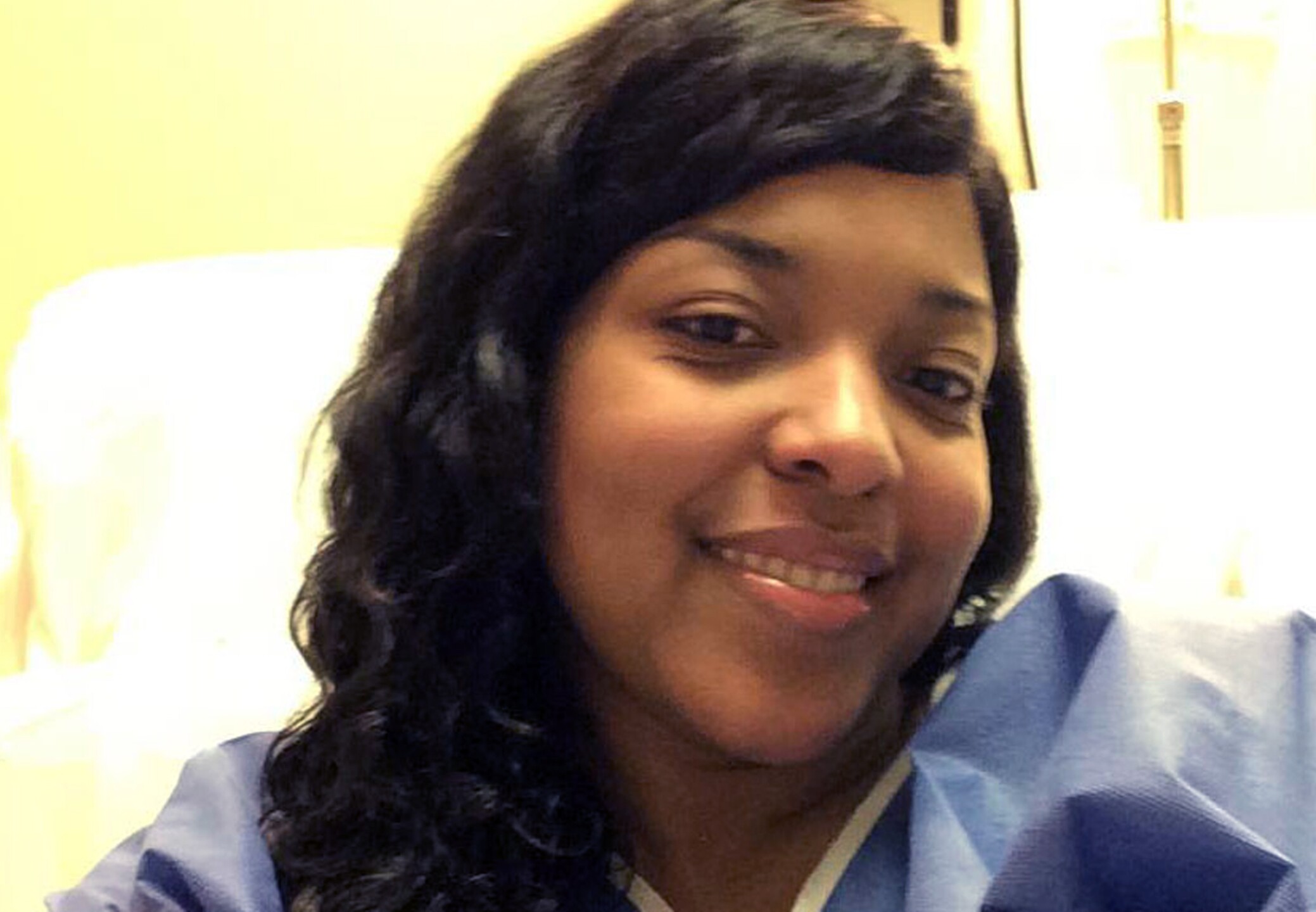 Ebola-Nurse_Sald1