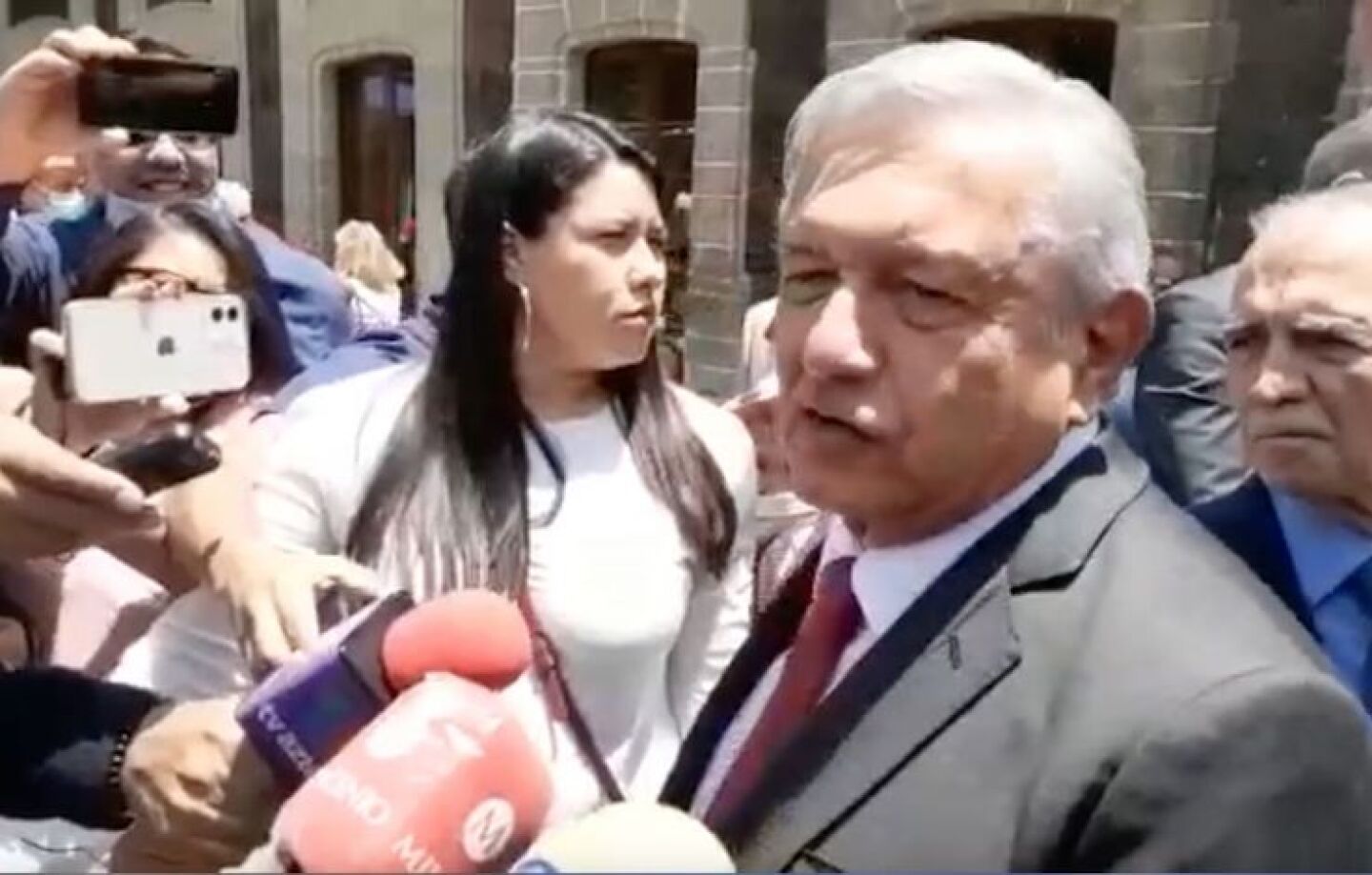 Andrés Manuel López Obrador, Presidente de México, se reunió com empresarios en el Museo Kaluz. Antonio del Valle Perochena, presidente del Consejo Mexicano de Negocios, ofreció la postura de los empresarios.