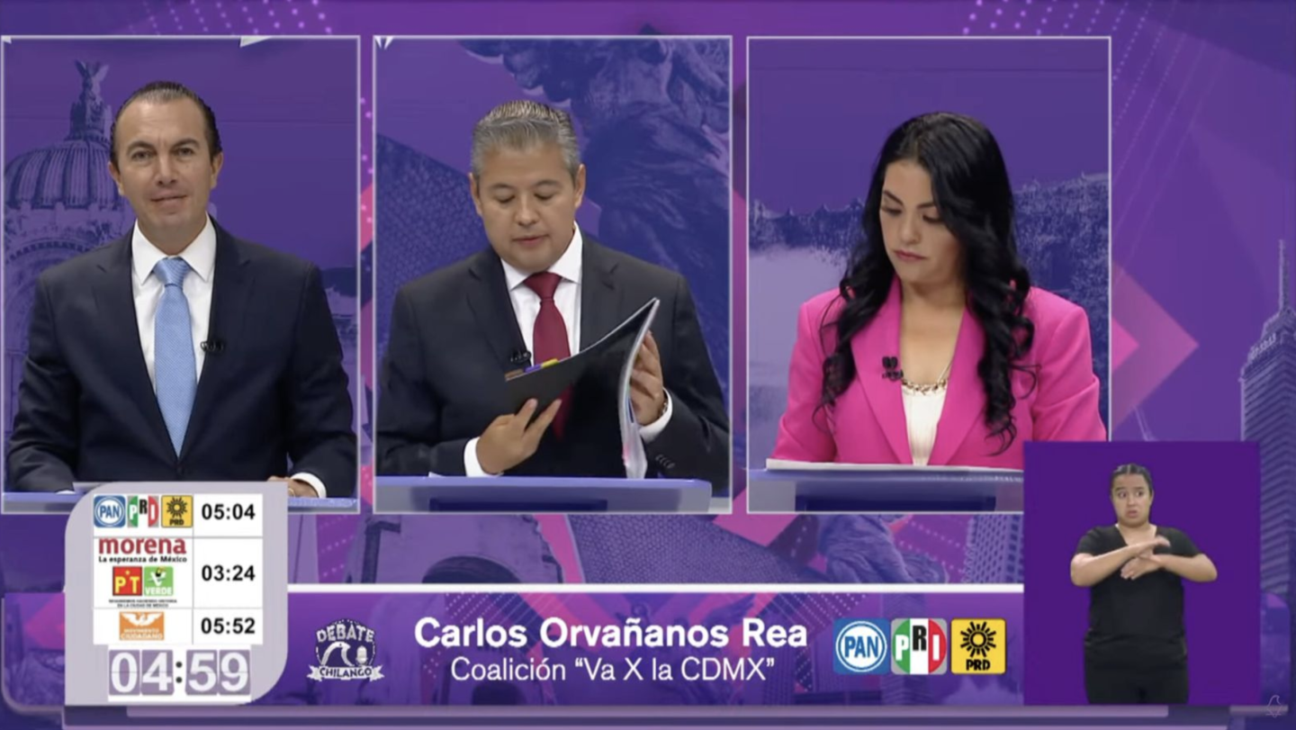 CARLOS ORVAÑANOS.png