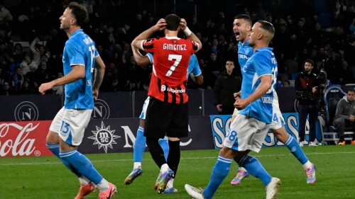 milan-napoli-santi-gimenez-efe.jpg