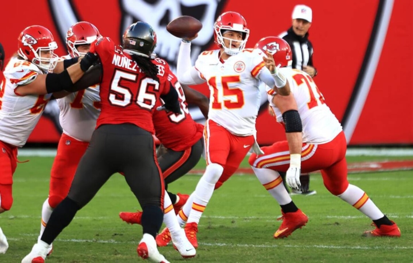 NFL 5 - AFP