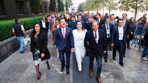 diputados-senadores-morena-amlo-corcholatas-cuarta-transformacion