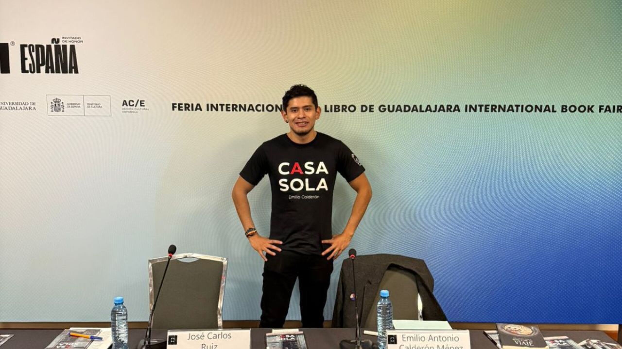 Emilio Antonio Calderón conmueve con Casa sola en la FIL Guadalajara