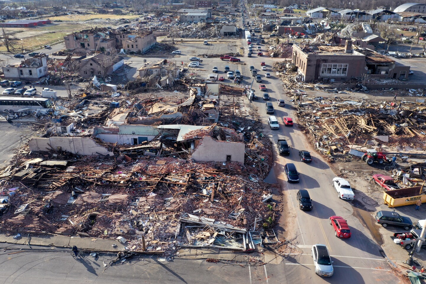 Tras tornado en Kentucky, experta de EU advierte de eventos climáticos devastadores