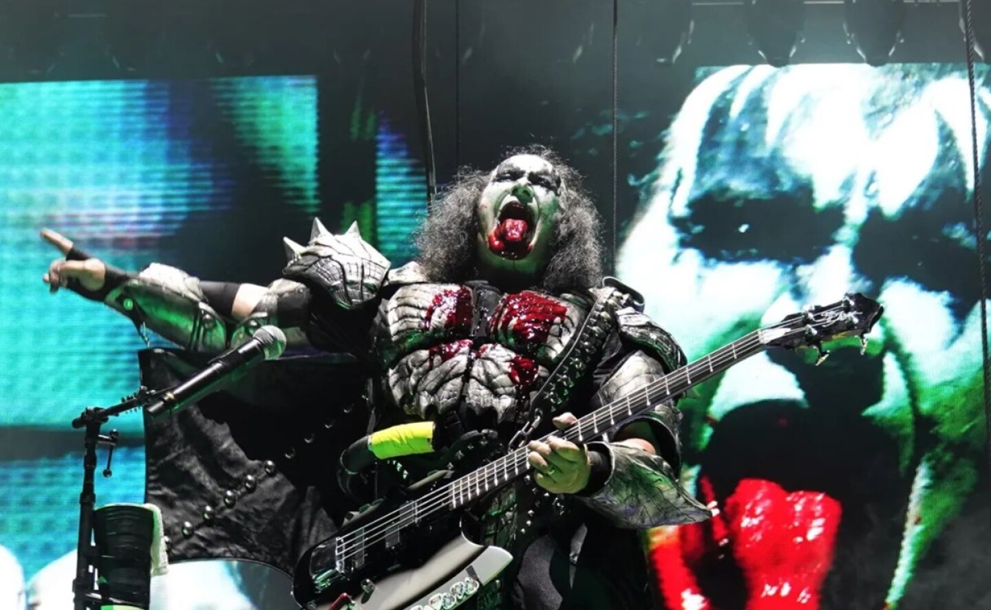 kiss_cartel_hell_and_heaven_adios_mexico