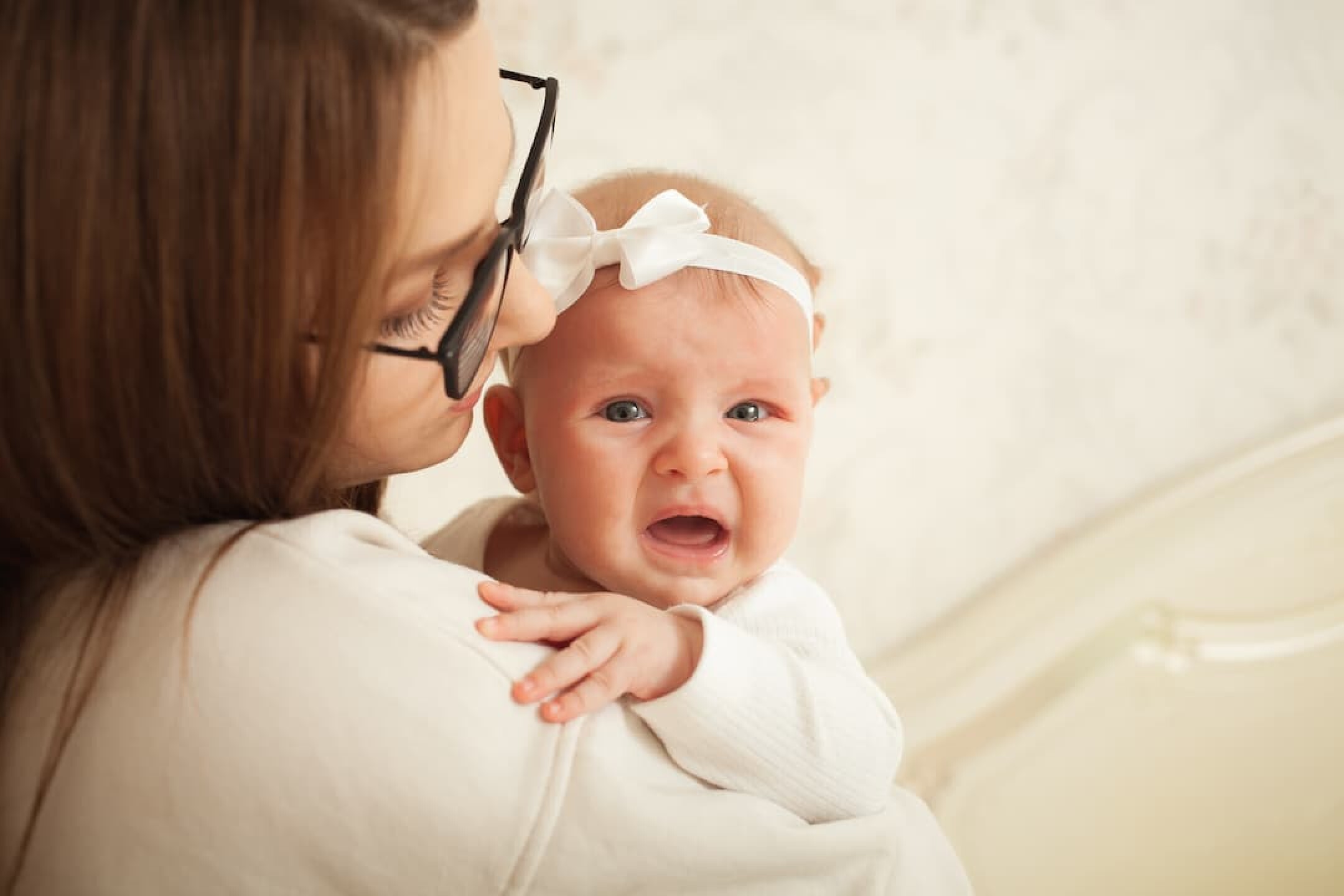 child-screams-colic-stomach-aches-mom-calms-and-2023-11-27-05-20-34-utc-1