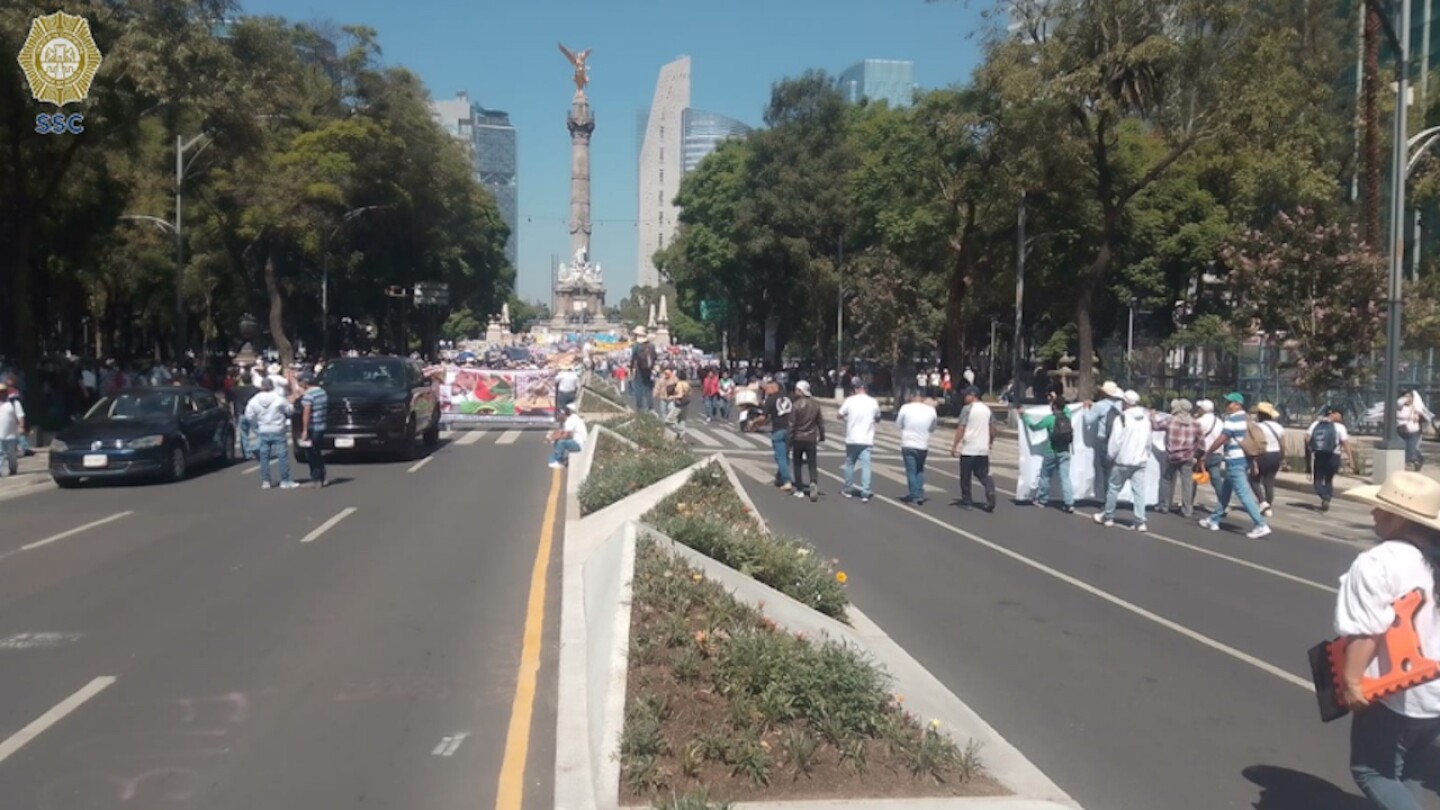 marcha-hoy-angel-de-la-independencia