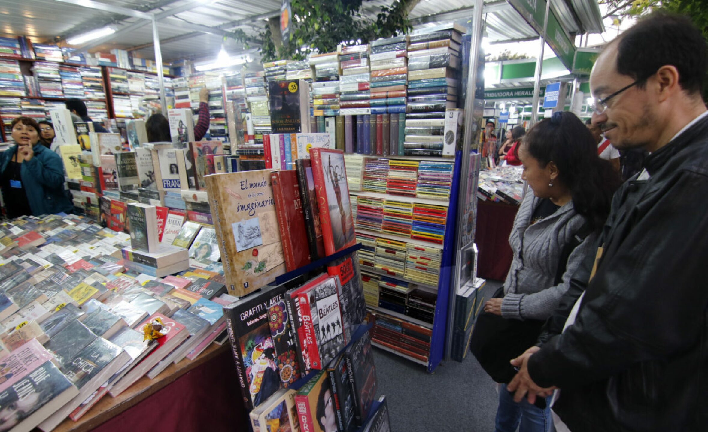 remate-de-libros-2-1280x782