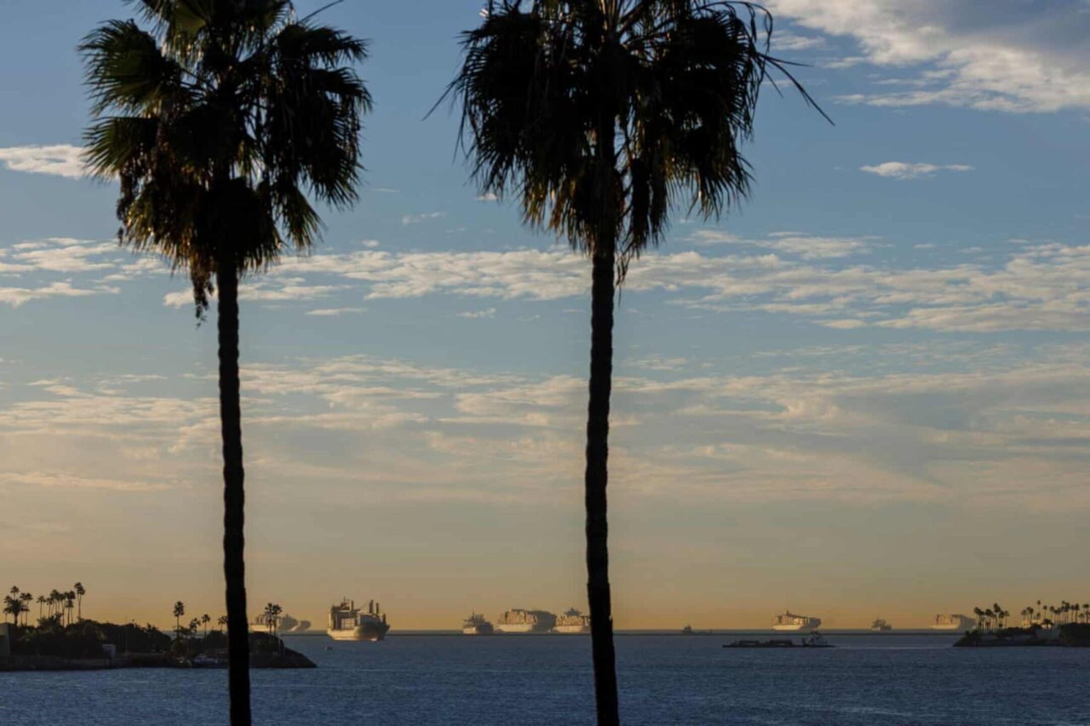 barcos-en-el-pacifico-1280x853