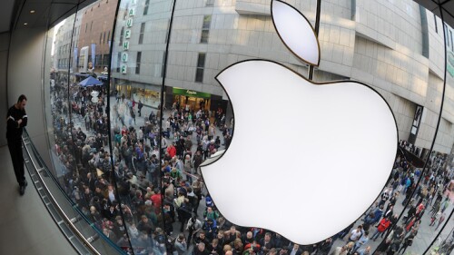 FILES-US-VIRUS-HEALTH-APPLE-RETAIL