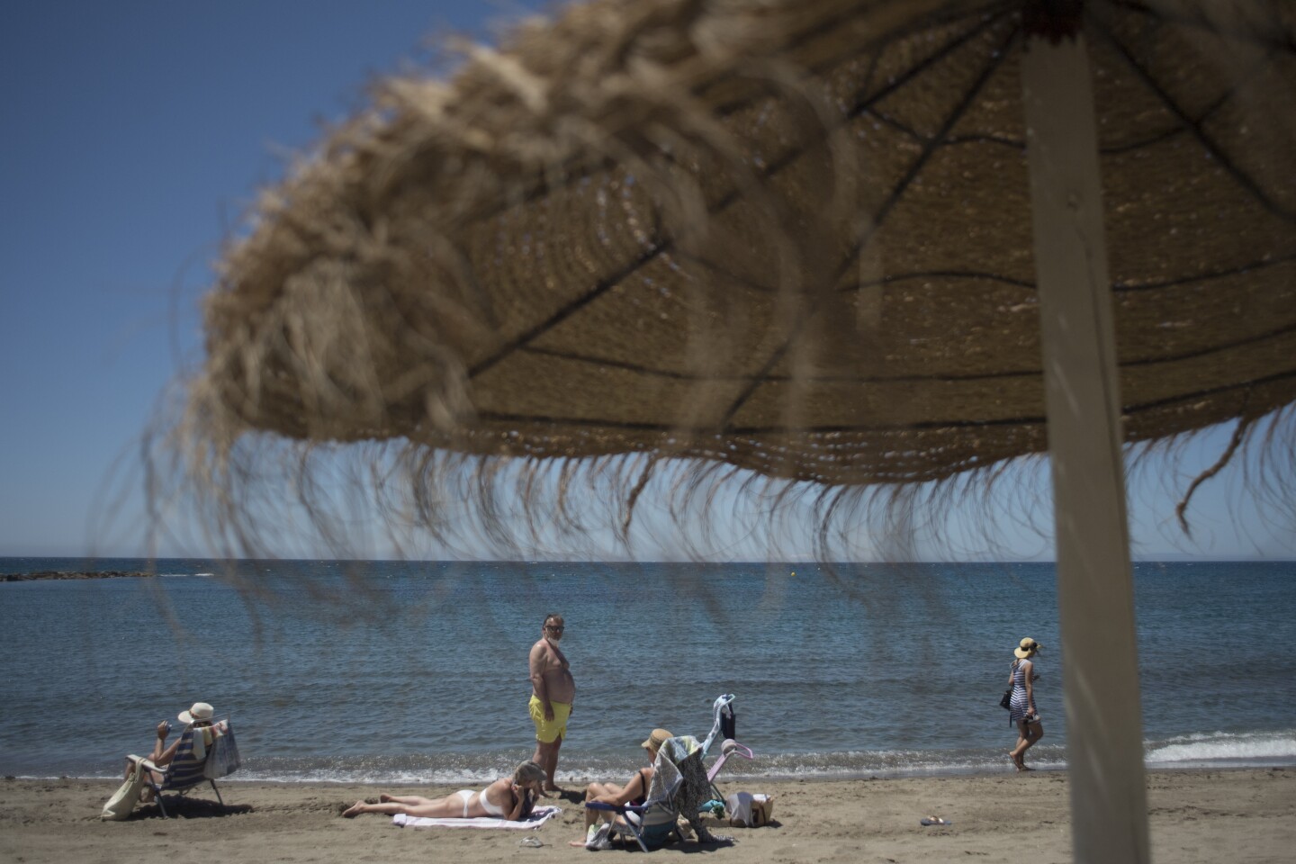 Hallan en el mar cuerpo de menor raptada por su padre en España