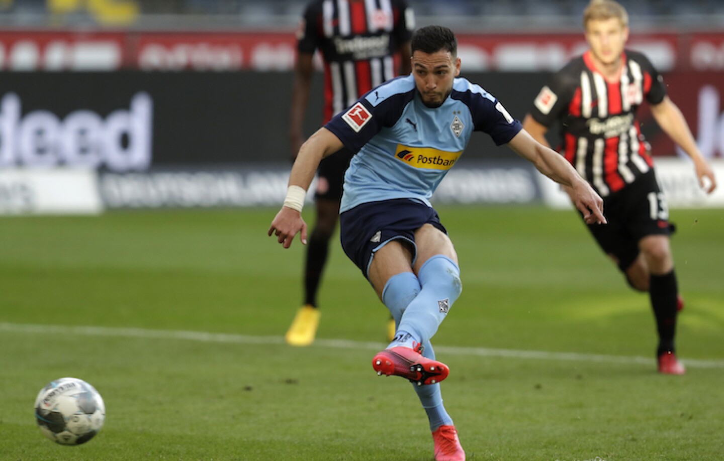 FBL-GER-BUNDESLIGA-FRANKFURT-MOENCHENGLADBACH