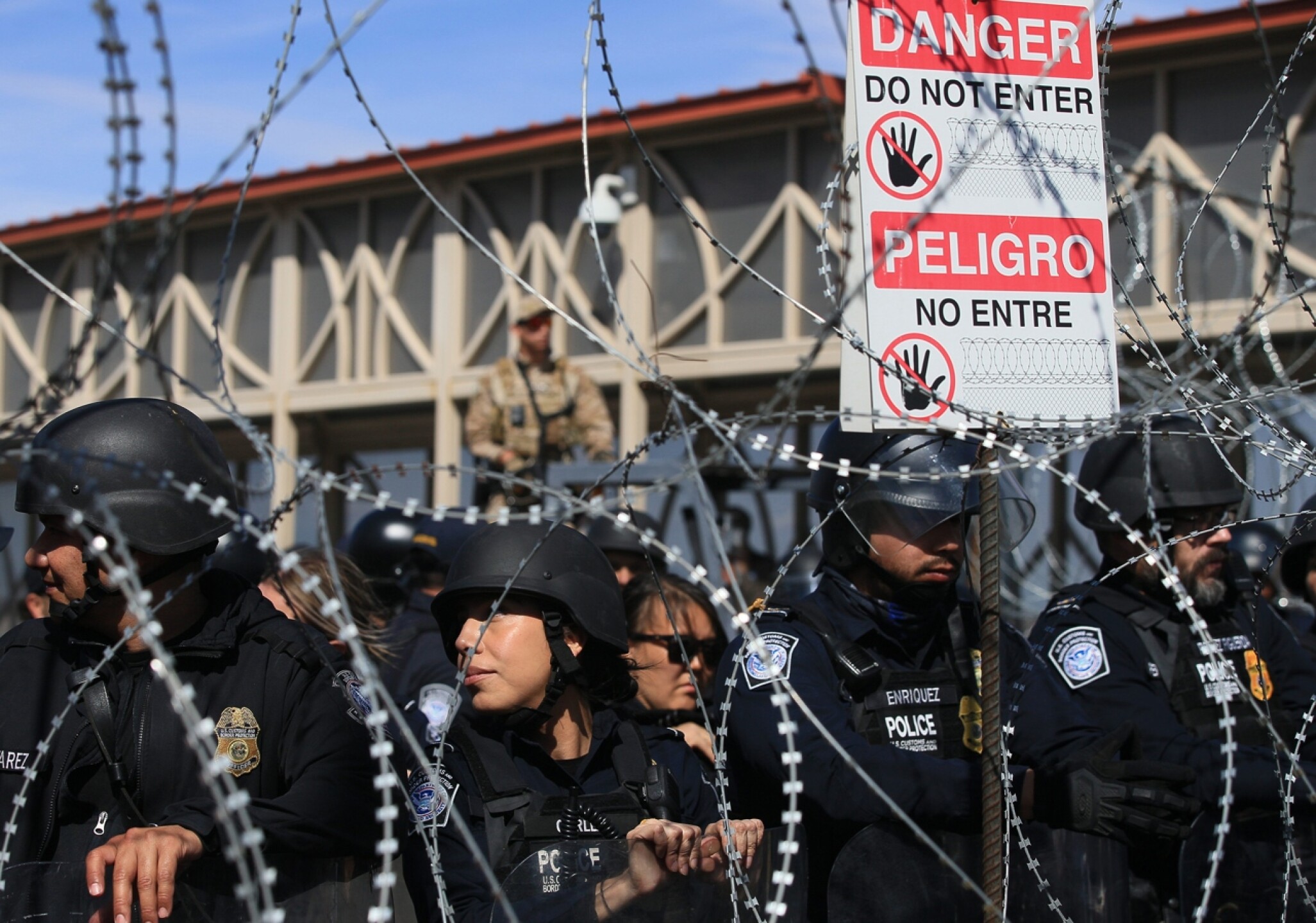 migrantes-policias-estados-unidos-frontera
