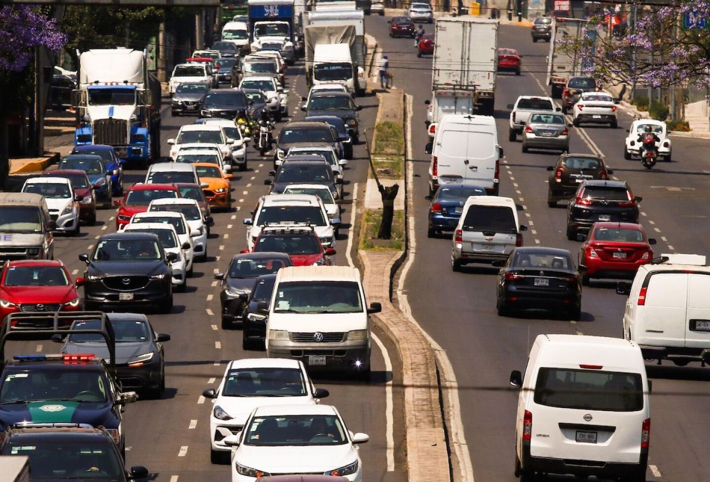 Tráfico y contaminación en la Capital