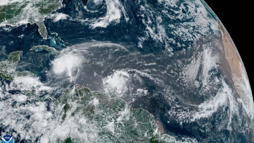 ojo-huracán-beryl-atlántico