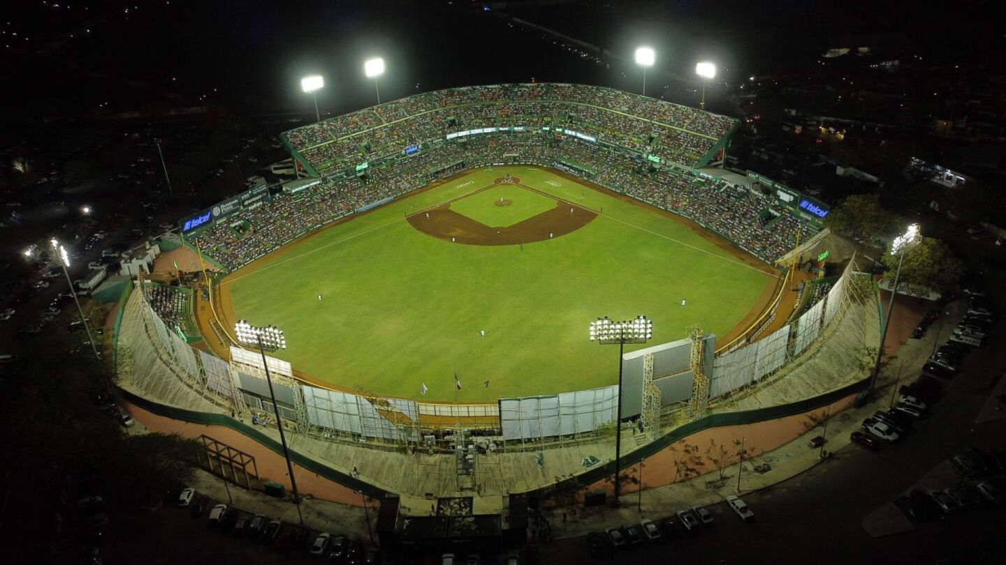 Estadio Kukulcán Inauguración Temporada 2022 Leones Yucatán-2.jpg