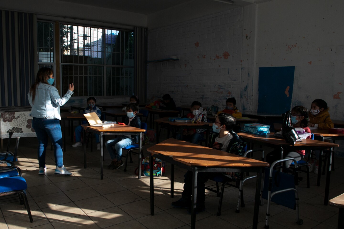 clases-presenciales-en-semaforo-rojo