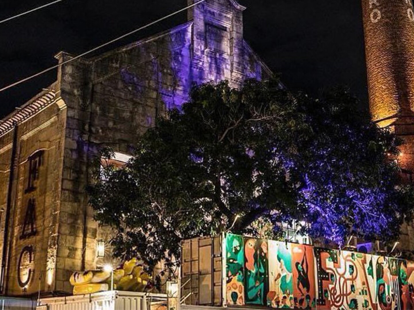 Reabre la Fábrica de Arte Cubano