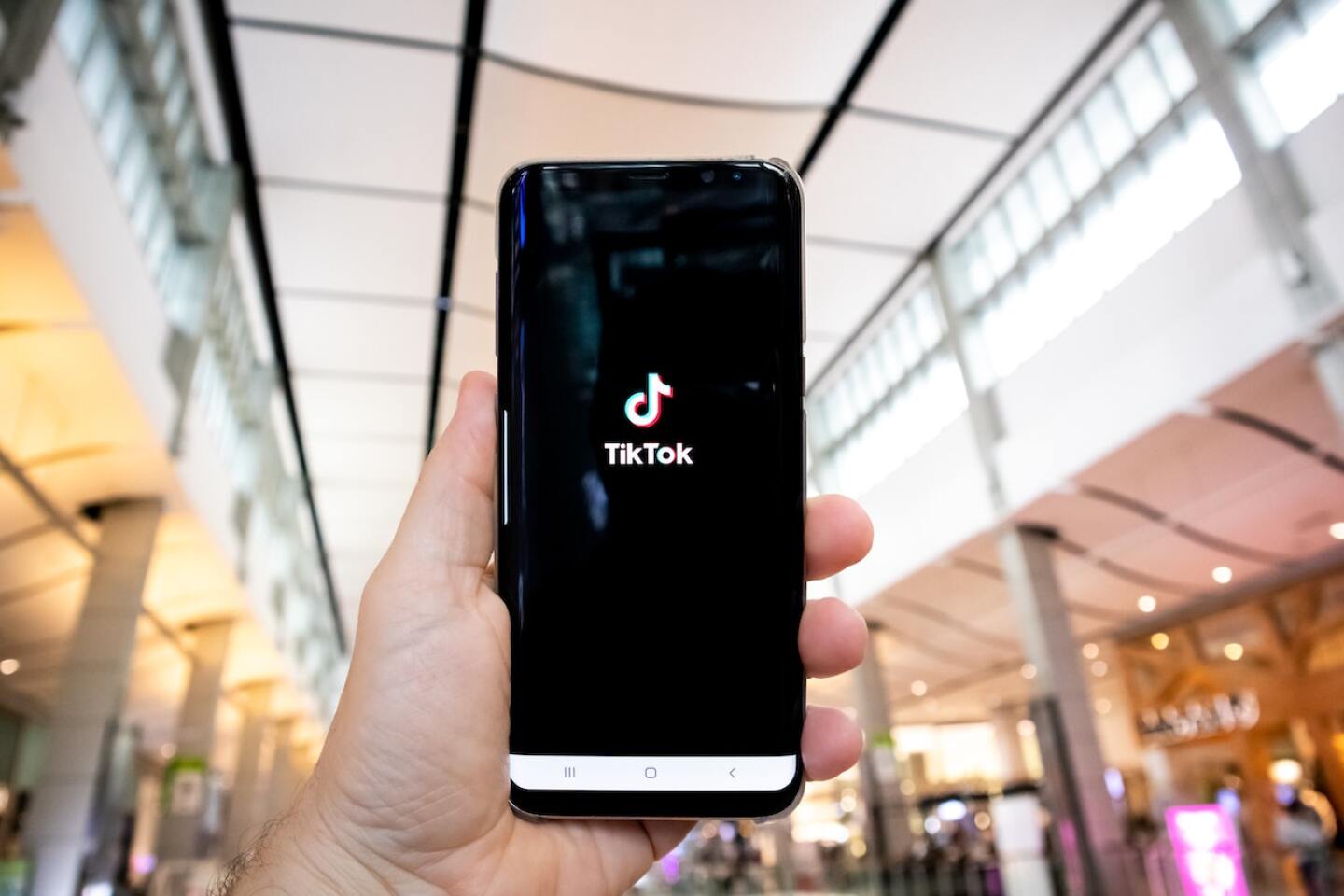 tiktok prohibira monetizacion a politicos y gobierno