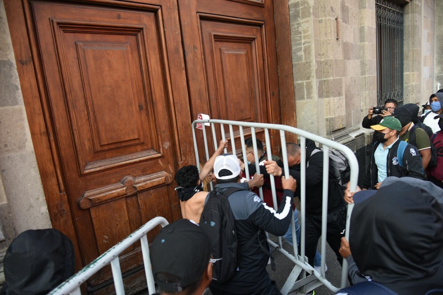 Palacio Nacional Protesta Ayotzinapa (6)