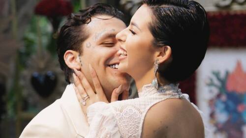 nodal-comparte-foto-de-boda-con-angela1
