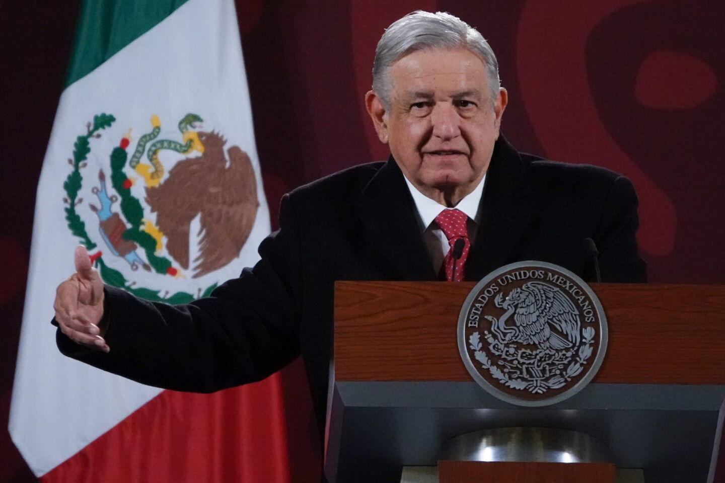 Andrés Manuel López Obrador  durante la conferencia matutina