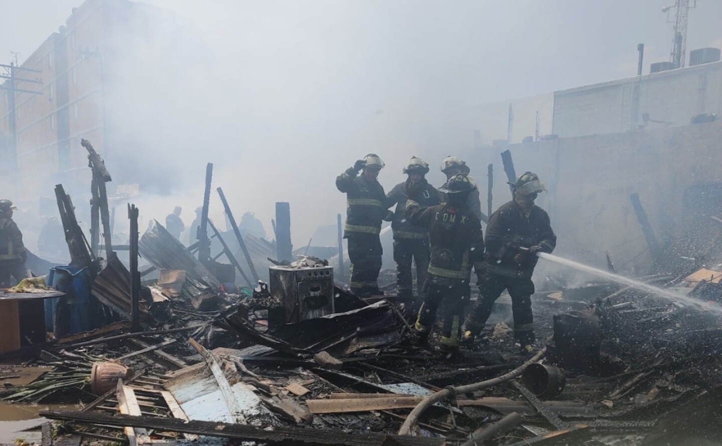 incendio-en-cdmx-hoy-20-casas-quemadas-en-la-colonia-atlampa