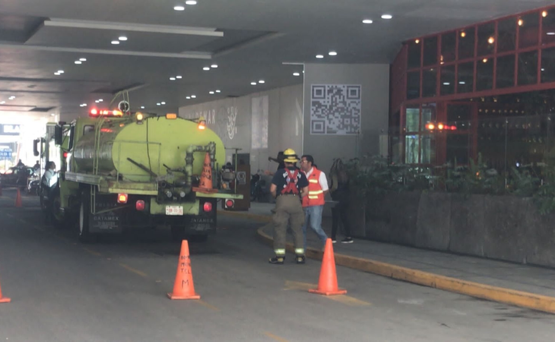 incendio-en-la-plaza-las-americas-de-Morelia-1