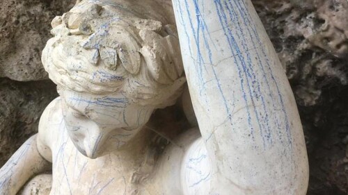 sabrina-estatua-200-anos