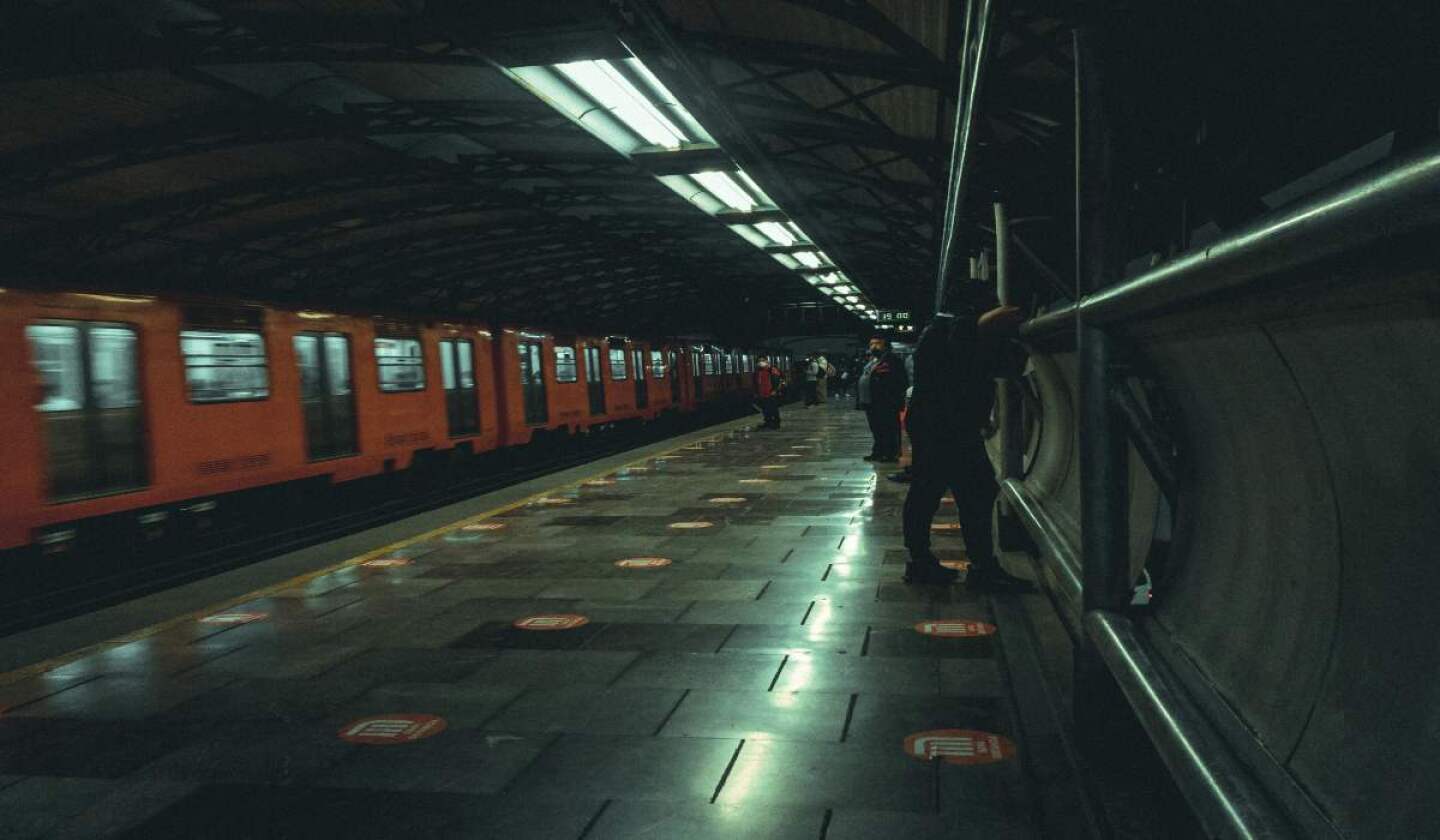 pinchazoz metro-sustancia.jpg