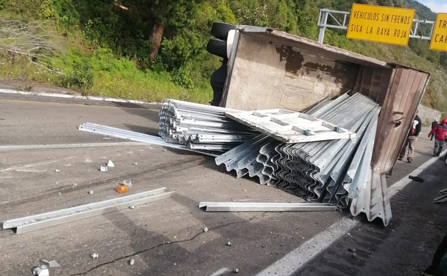 accidente en la autopista Puebla-Orizaba-tw (1)
