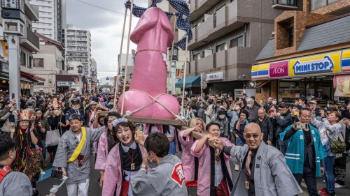JAPAN-CULTURE-FESTIVAL-PHALLUS
