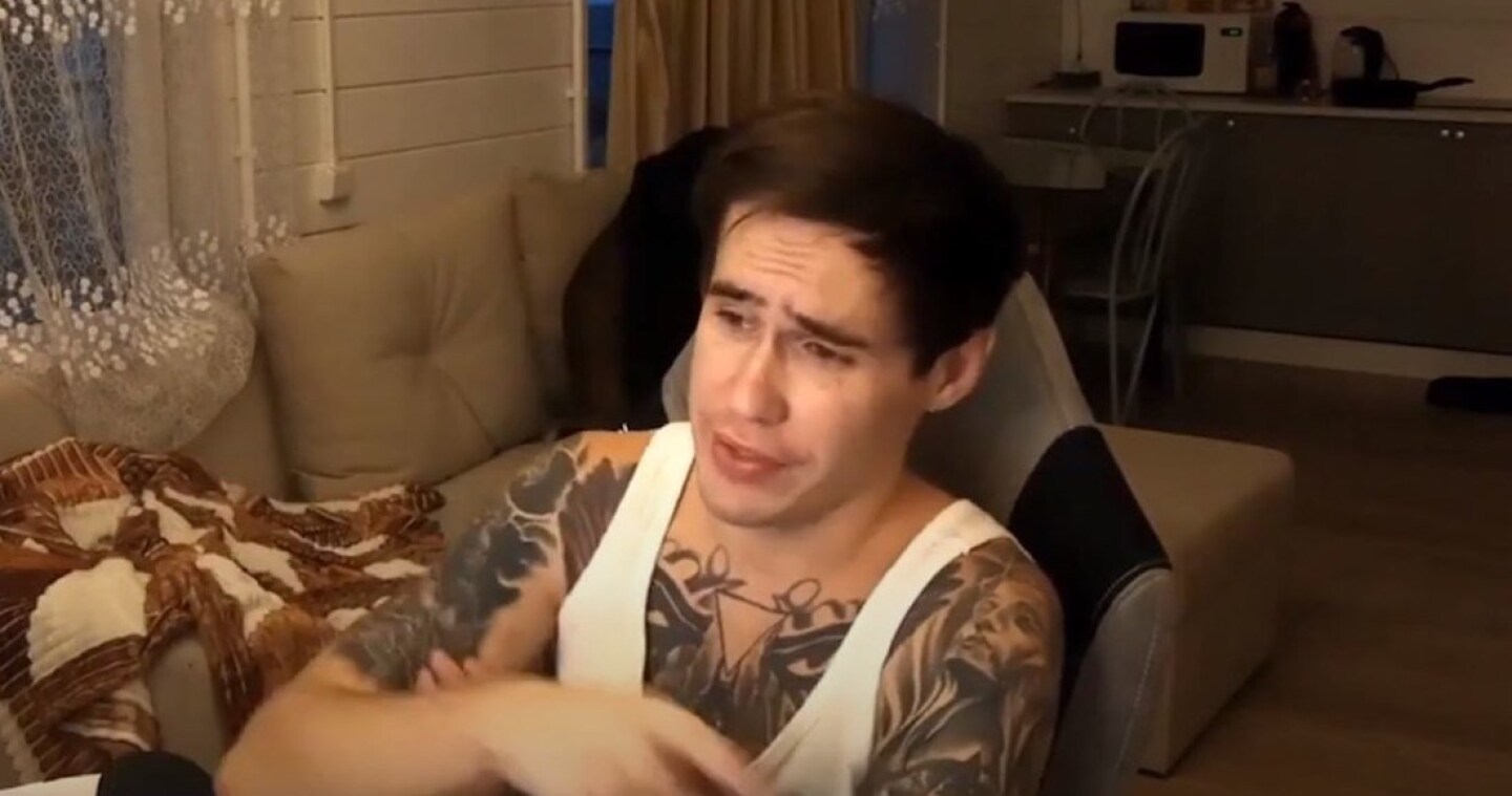 Detienen a youtuber por transmitir muerte de su novia en Rusia