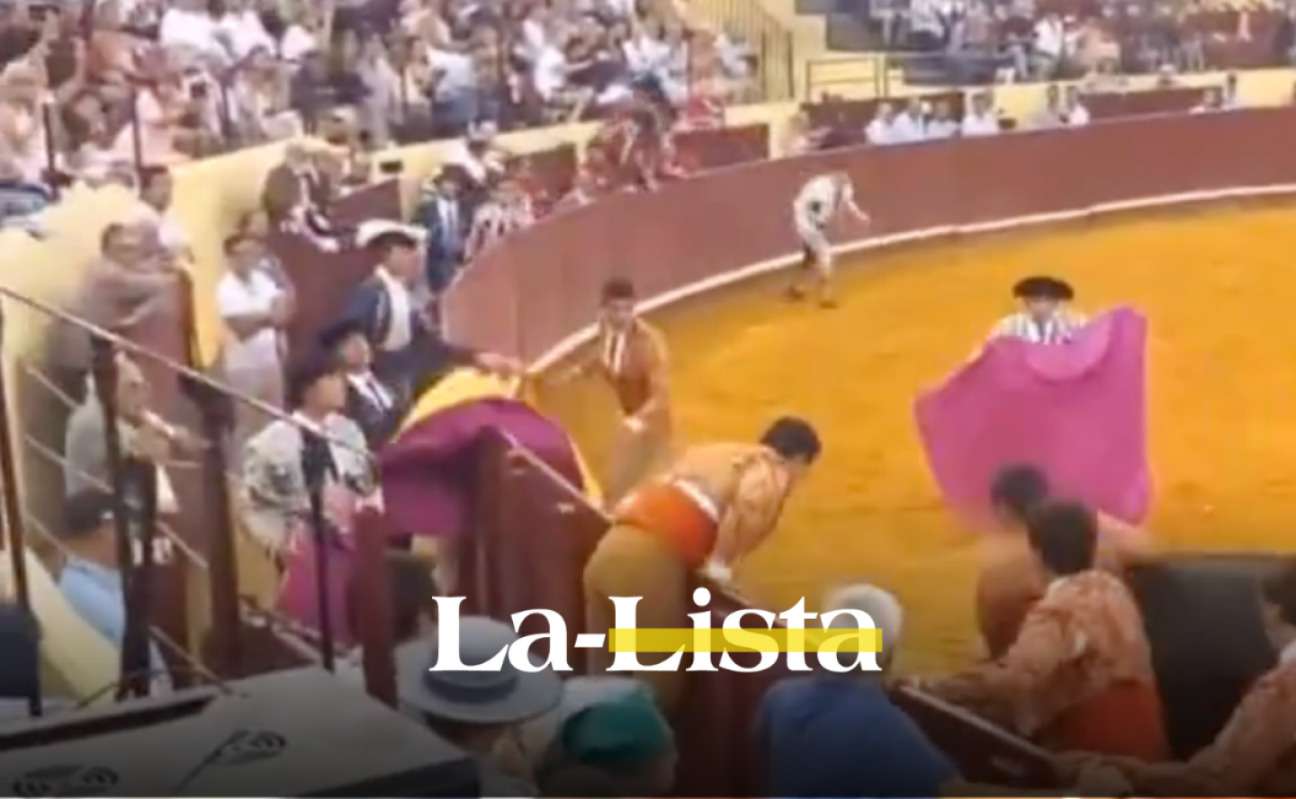 que-le-paso-al-joven-embestido-en-portugal-por-un-toro-de-casi-700-kilos-por-esta-razon-estaba-en-el-ruedo.png