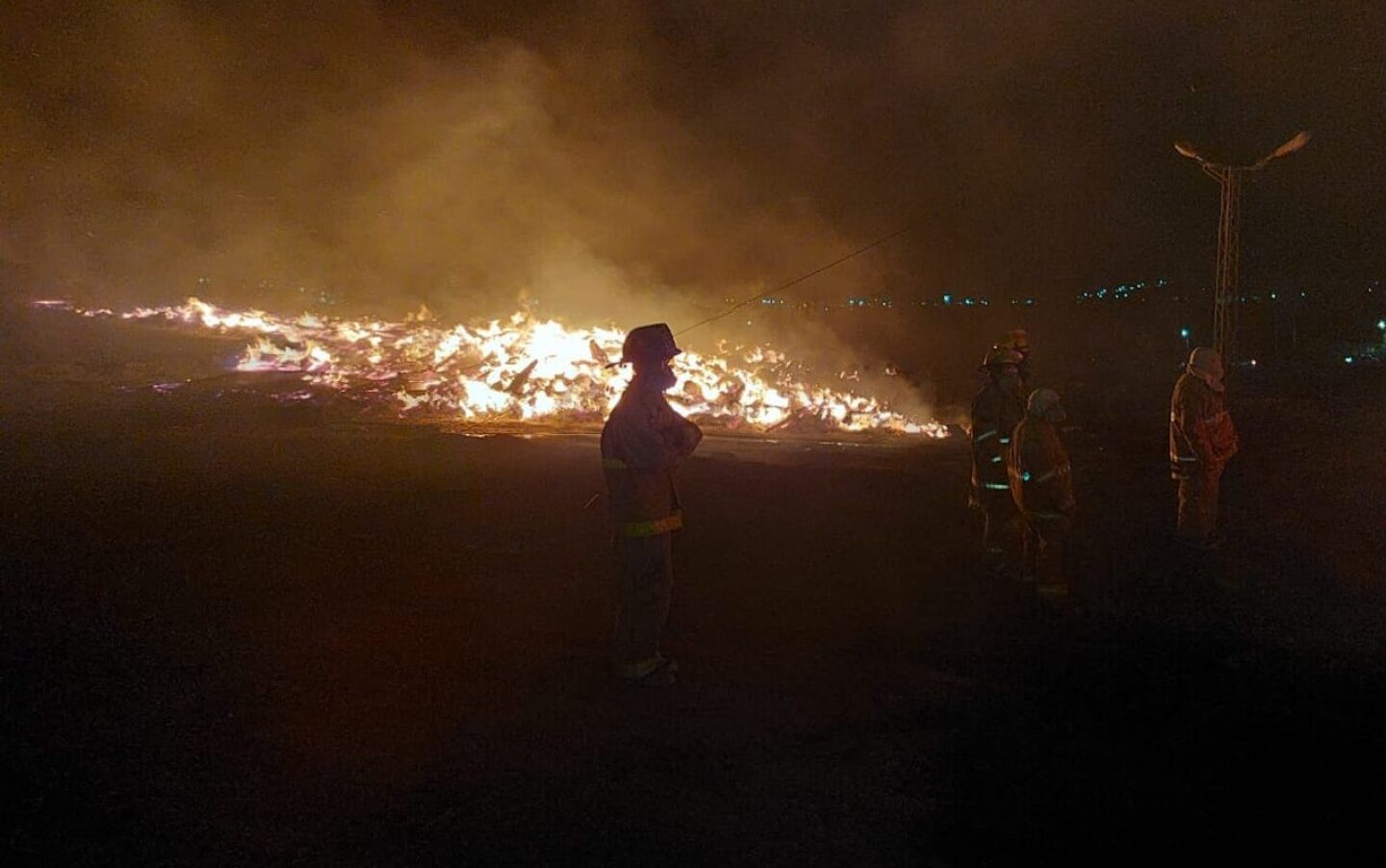 incendio-en-parral-llamas-llevan-mas-15-horas-en-duraplay