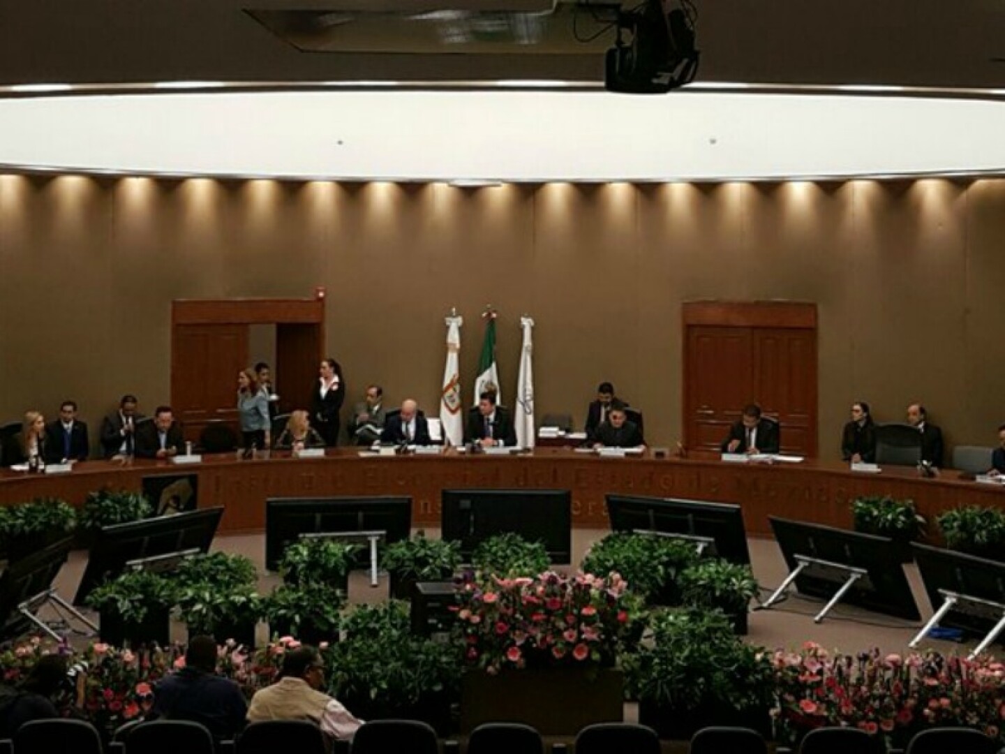Sesión Ininterrumpida IEEM cortada
