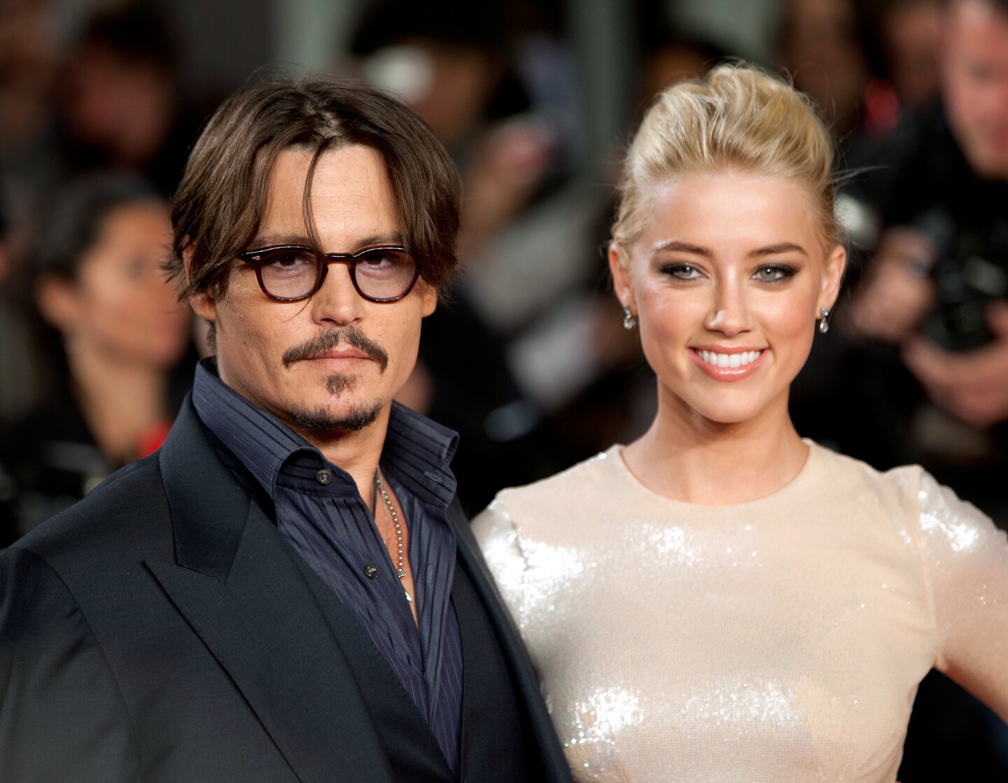johnny-depp-amber-heard-2011