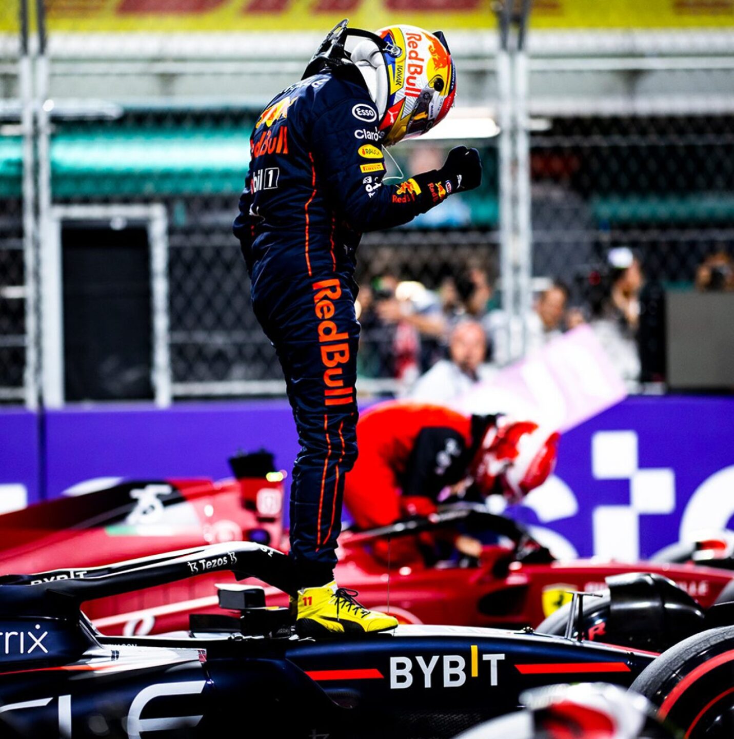 donde-ver-el-gran-premio-de-arabia-saudita-carrera-de-checo-perez-hoy-1272x1280
