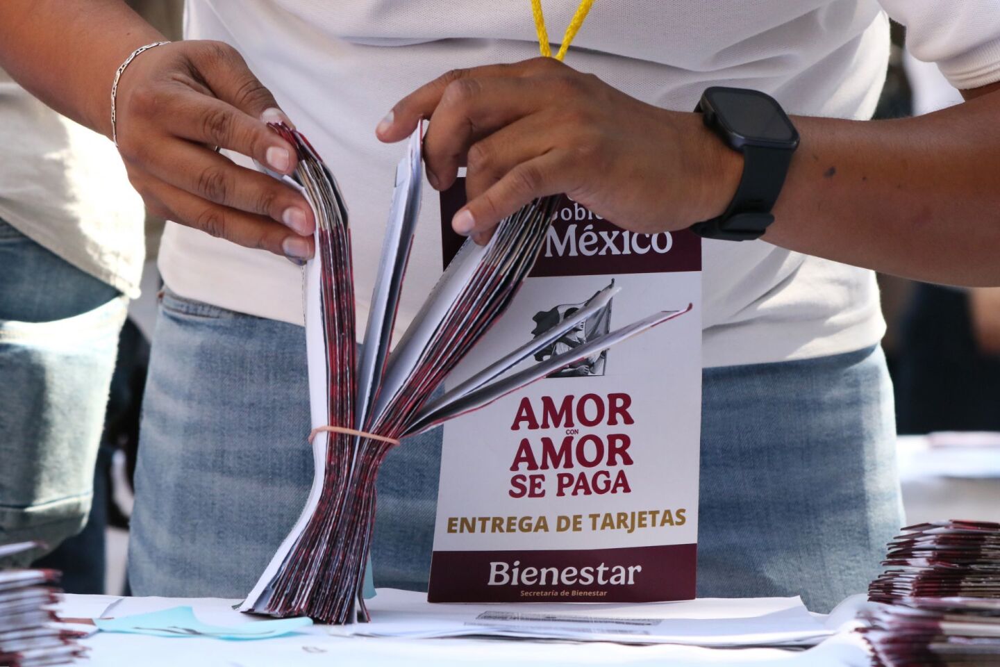Entrega de Tarjetas del Bienestar